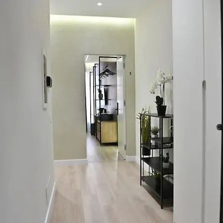 Daire Galerias 1 Central Tirana, Self Check-in