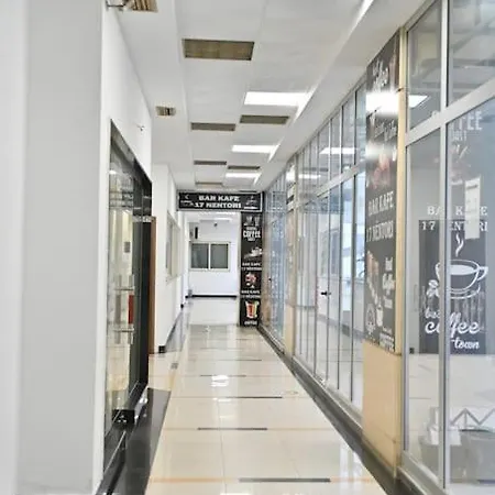 Galerias 1 Central Tirana, Self Check-in Daire